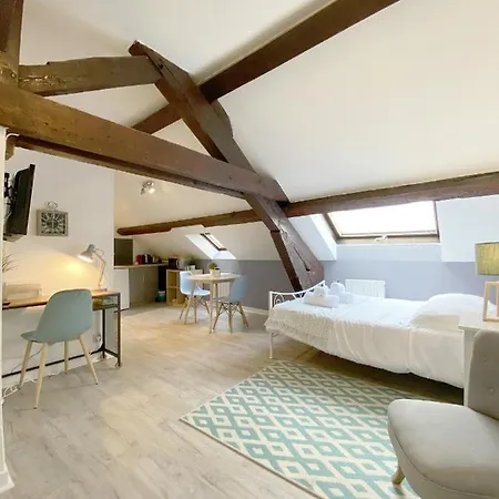 Apartamento Le Perriere - Cosy & Clean